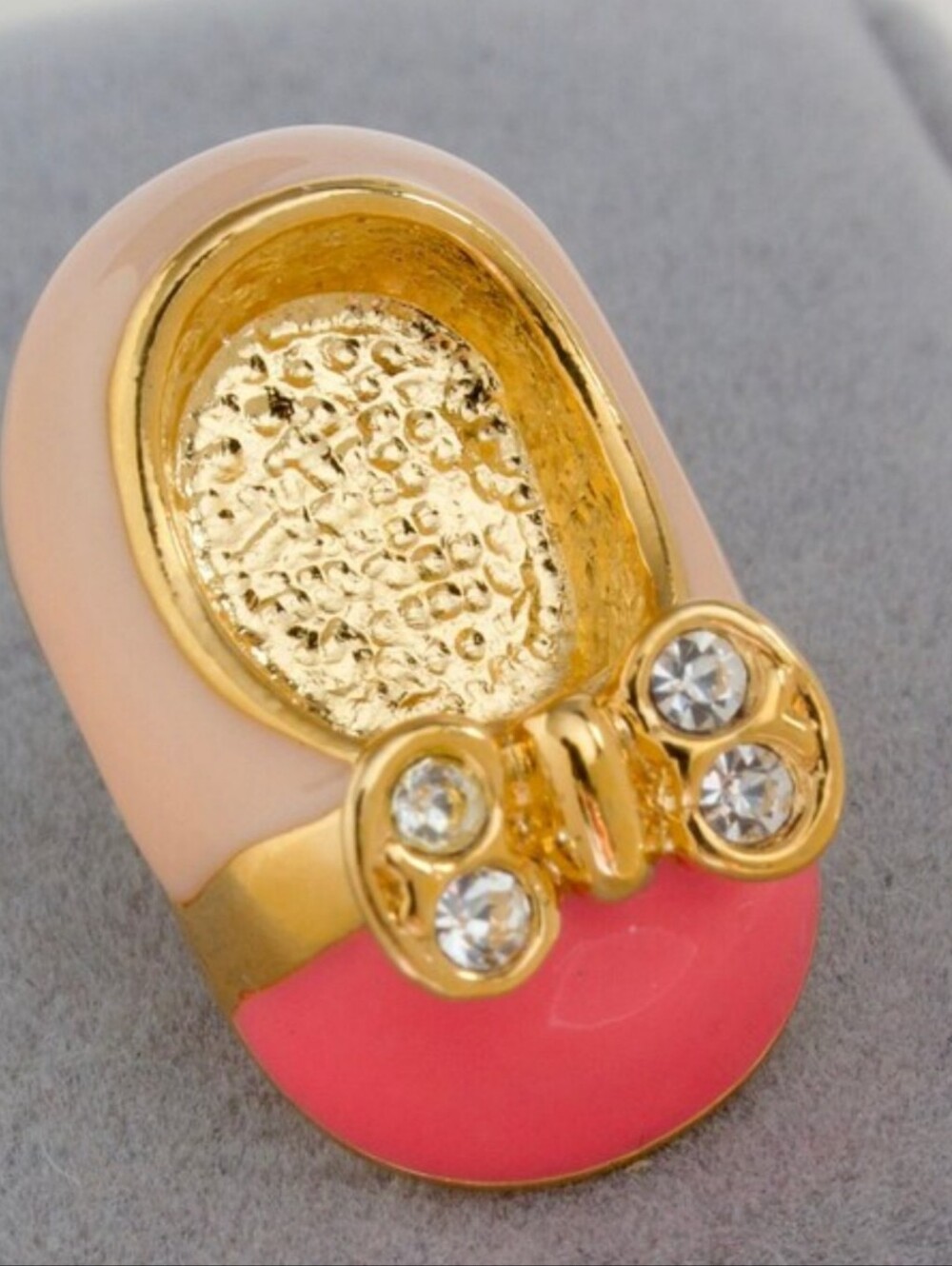 Vtg 1997 Avon Pink Baby Bootie Tac Pin